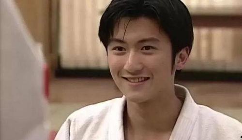 娱乐吃瓜男朋友是谁,娱乐吃瓜男主角背后的神秘恋人