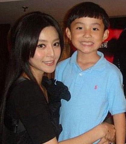 范丞丞娱乐圈吃瓜